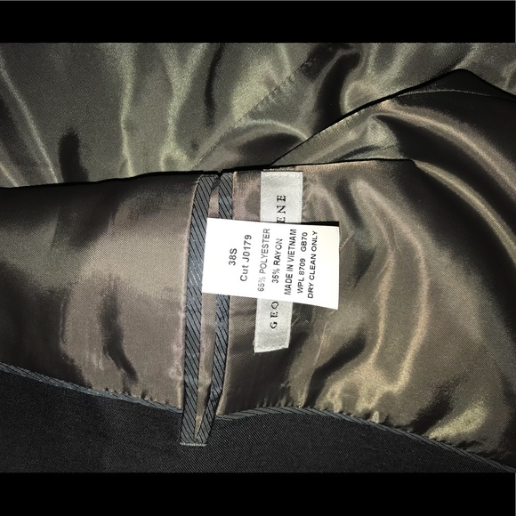 Blazer - Picture 2 of 3